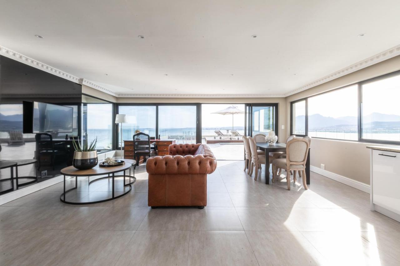 Oceana Palms Luxury Guest House 고든스 베이 외부 사진