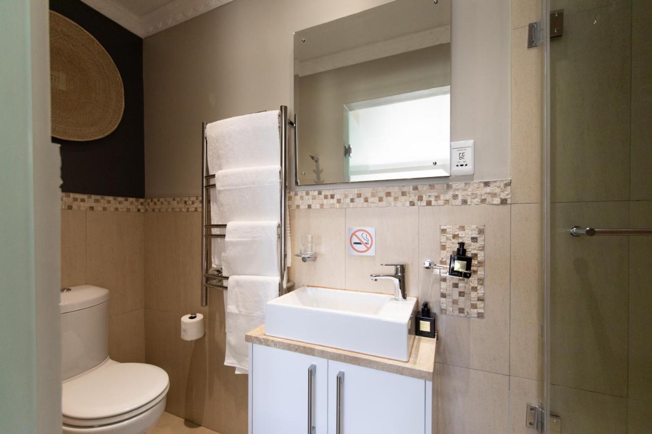 Oceana Palms Luxury Guest House 고든스 베이 외부 사진