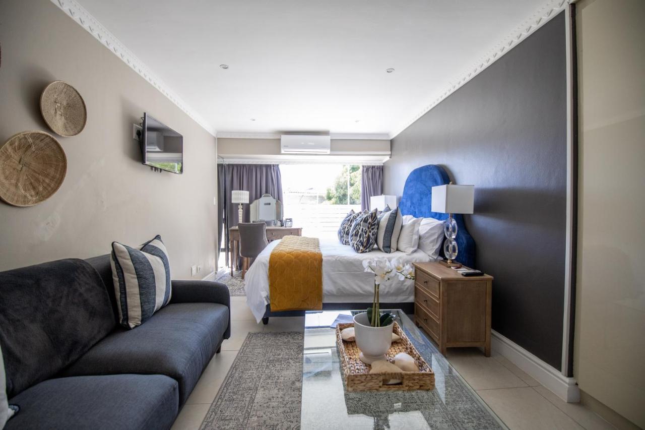 Oceana Palms Luxury Guest House 고든스 베이 외부 사진