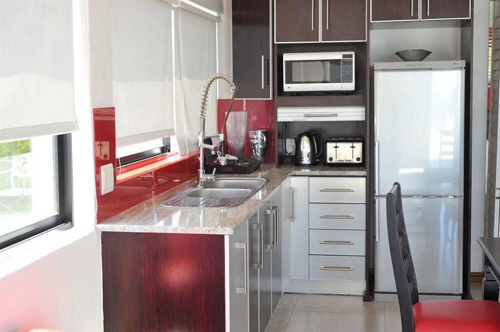 Oceana Palms Luxury Guest House 고든스 베이 외부 사진